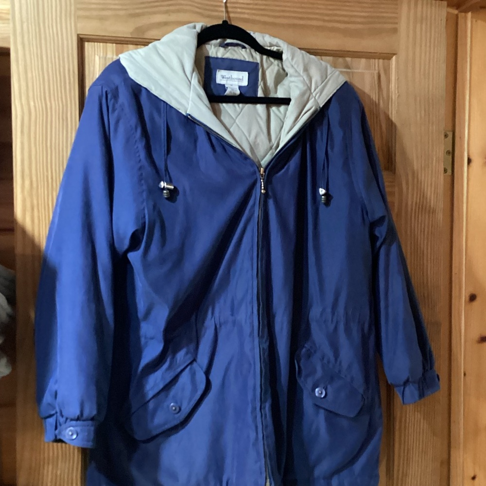 Westbound Women’s insulated coat in blue- size M